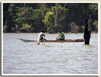 pêcheurs sur le lac Danao